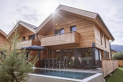 Attraktives Ferienhaus mit Pool