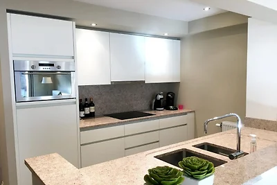 Modern appartement nabij Rubensplein