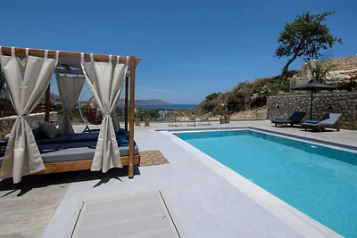 Villa Kournas für 12 Gäste mit Pool