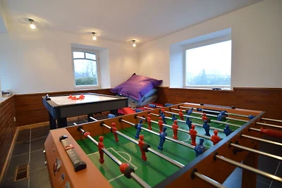 Modernes Ferienhaus in Seenähe in Robertville
