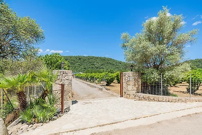 Landelijke Mallorcaanse landvilla met zwembad