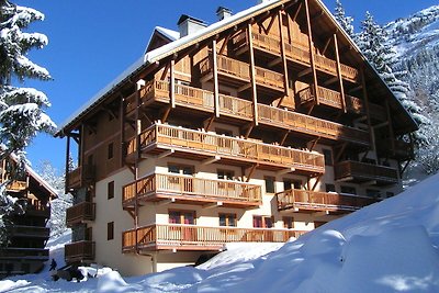 Apartment on the slopes in the big ski area G...