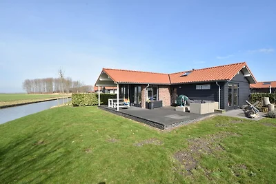 Schönes Ferienhaus in Kattendijke am See