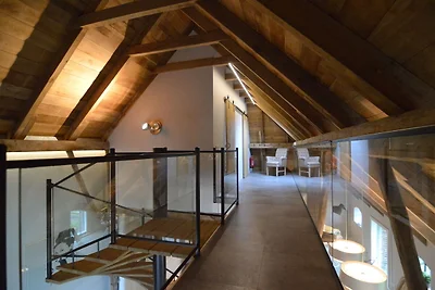 Stilvolles Bauernhaus mit Garten und Sauna