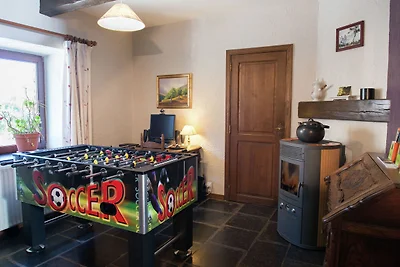 Geräumiges Ferienhaus in Theux mit Pool