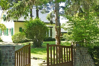 Cottage, Hillion