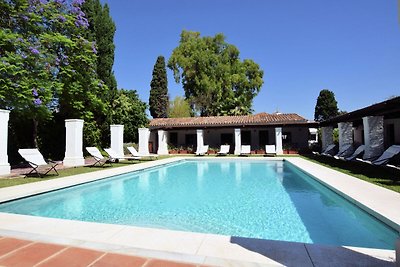 Villa di lusso con piscina a Marbella