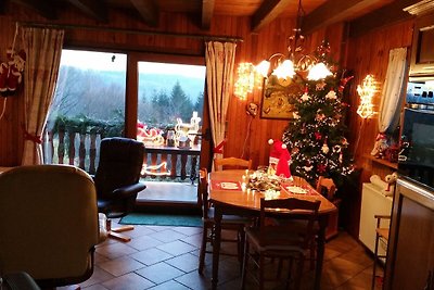 Chalet in Hommert mit Garten