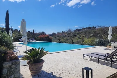 Villa in Stimigliano mit Schwimmbecken