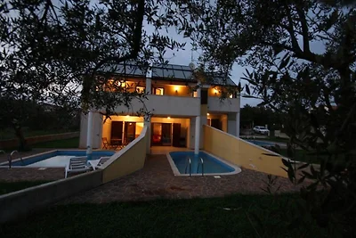 Lussuosa casa vacanze a Cittanova con piscina...
