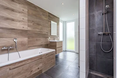 Moderne Villa mit Wellness in Limburg