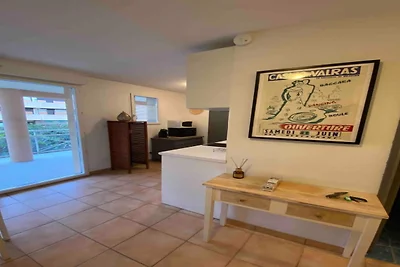 Appartement aan het strand met zwembad