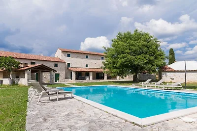 Villa in Barban met zwembad
