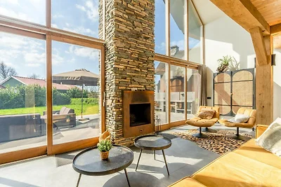 Luxuriöse und nachhaltige Ferienvilla für 6...