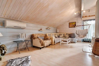 Spazioso chalet con piscina ad Abbevillers
