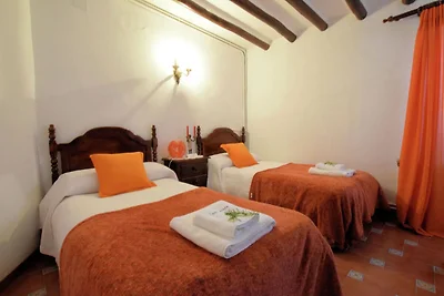Modernes Ferienhaus mit Pool