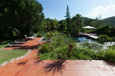 Elegante villa a Monchique con piscina...