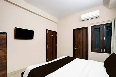 Super Hotel O Haldi Ghati Gate