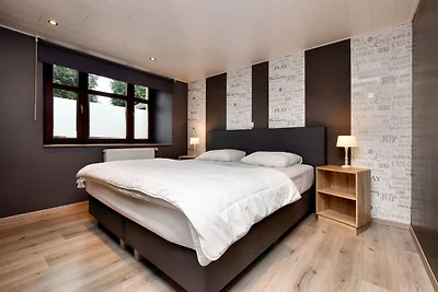Modernes Familienhaus mit Wellness