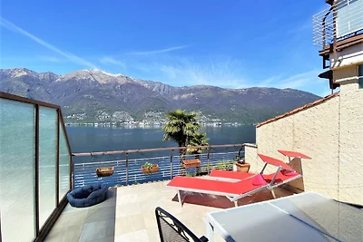 Apartment in Pine on the Shore of Lake...