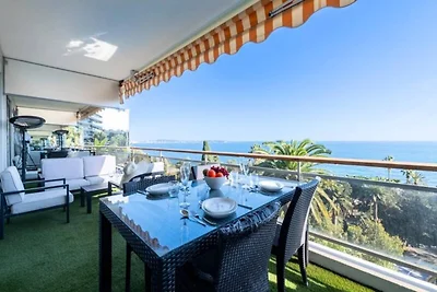 Apartment in Golfe-Juan mit Meerblick