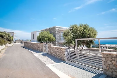 Villa in Kalythies mit Meeresstrand