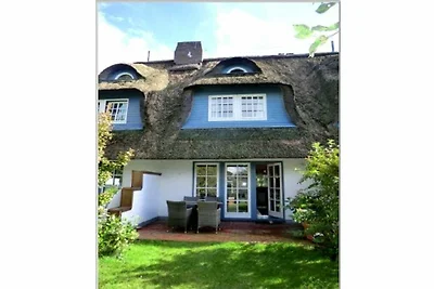 Ferienhaus in Nieblum mit Schwimmbecken