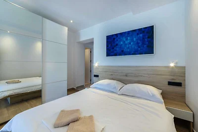 Apartments Ema - Studio Apartment with Sea...