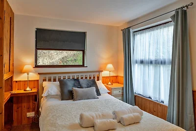 Kornisches Ferienhaus in Strandnähe, Keine...