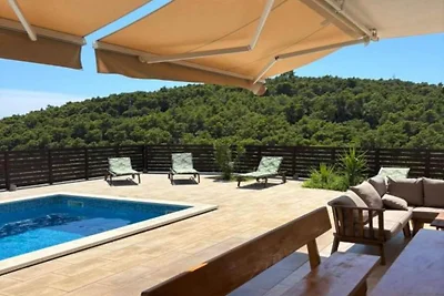 Villa Coral - Four bedroom villa with pool