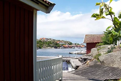 4 Personen Ferienhaus in Rönnäng-By Traum