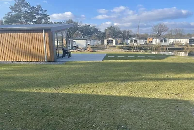 Chalet am Wasser im Antwerpener Kempen