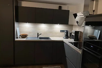 Spazioso appartamento con piscina