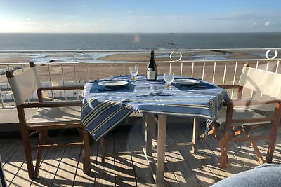 2-Zimmer-Wohnung mit Strandkabine