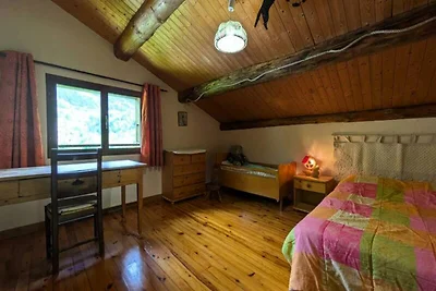 Chalet in Coutalon mit gemütlicher Terrasse