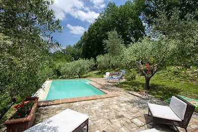 Schönes Ferienhaus in Assisi mit Swimmingpool