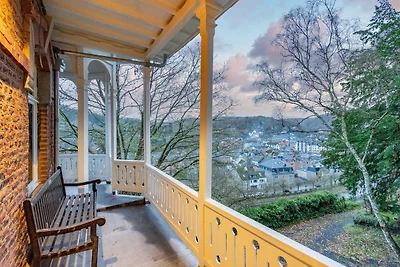 Elegant kasteel voor 12 gasten