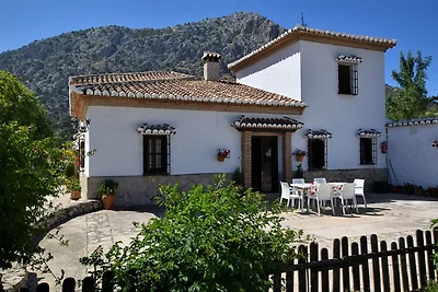 Villa di lusso con piscina a Loja