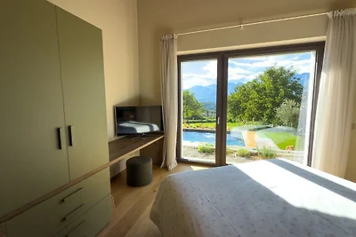 Vakantiehuis in Colico met zwembad