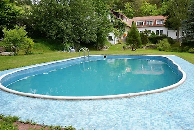 Luxuriöse Villa in Bechyne mit privatem Pool