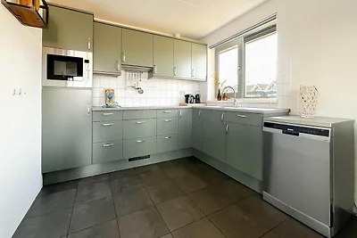 Bestes modernes Haus in der Nähe von Wasser