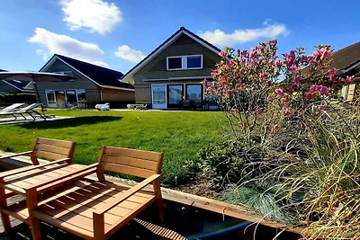 Waterfront Lodge with Private Infrared Sauna