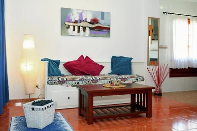 Appartamento con cucina completamente...