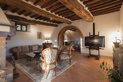 Klassische Villa mit Pool in Lucignano...