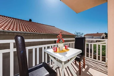 Gut gelegene Wohnung in Rogoznica