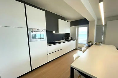 Wohnung am Epernayplatz mit Meerblick