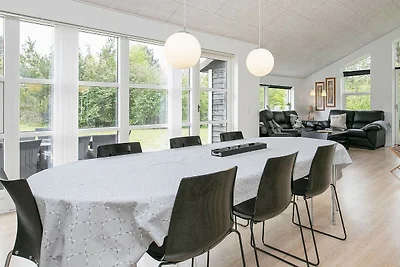 10 Personen Ferienhaus in Løgstør-By Traum
