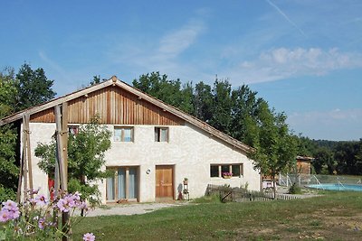 Hübsche Villa mit eigenem Pool in Montadet...