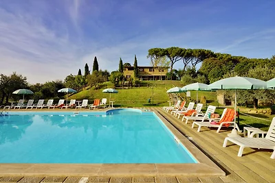 Agriturismo con A/C, terrazza e piscina