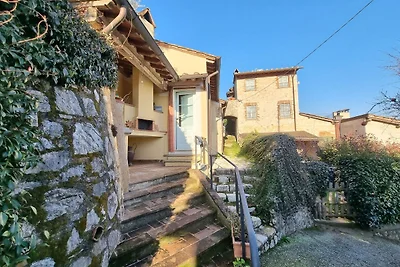 Wohnung in Orbicciano mit Pool